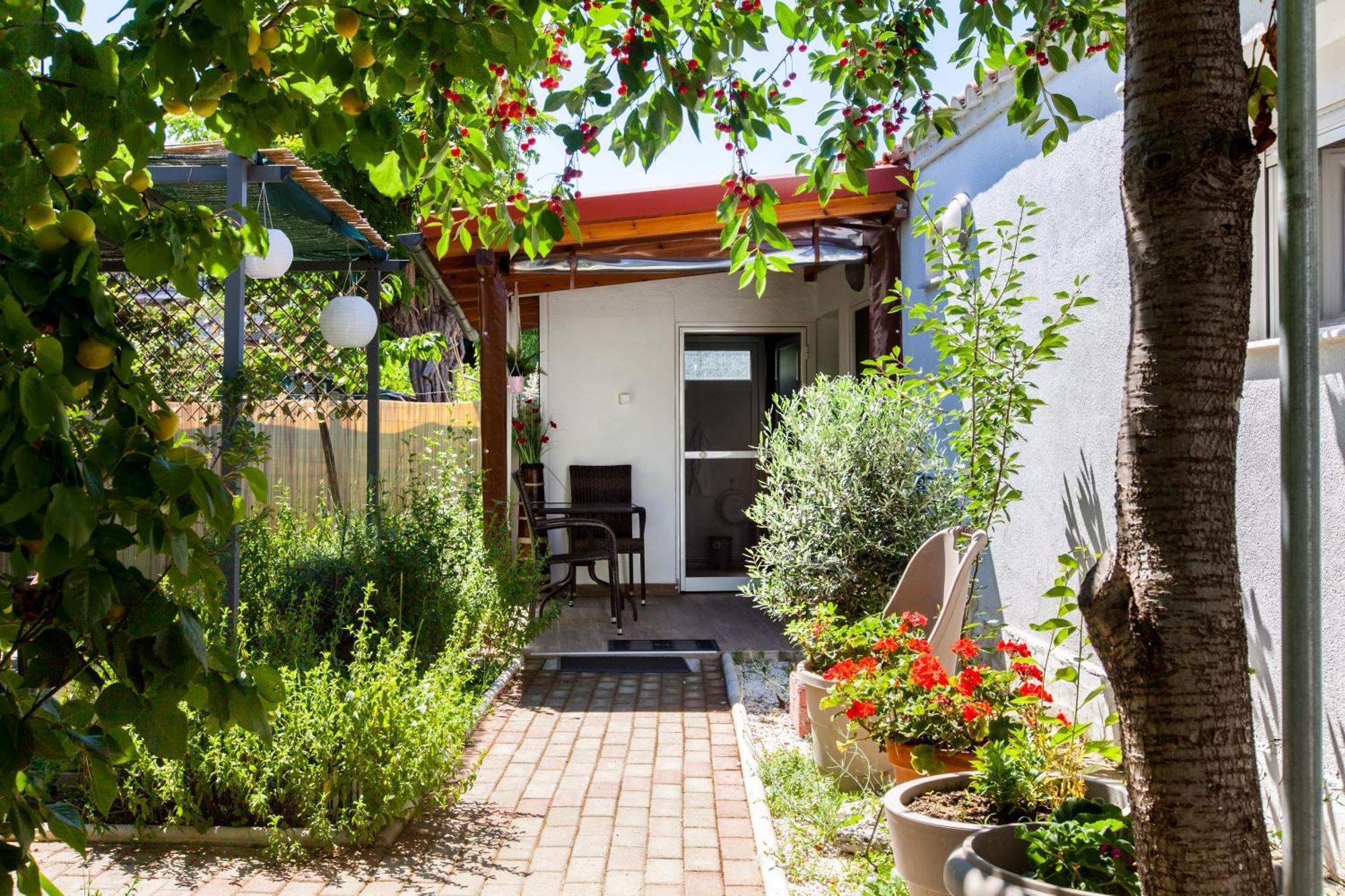 Garden Rooms Fanari Exterior photo